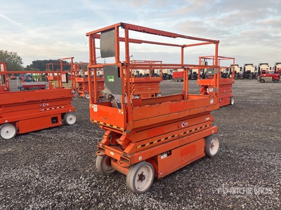 2015 Skyjack SJIII 3220 Electric Scissor Lift