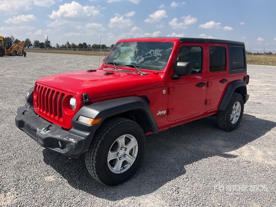 2019 Jeep Wrangler Unlimited Sport 4x4 Camioneta / SUV