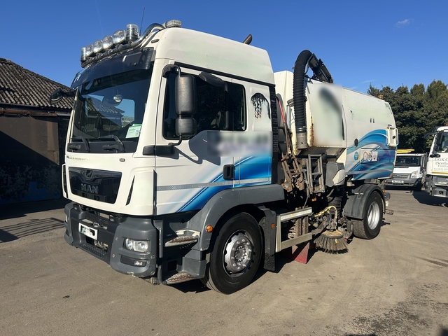 2018 MAN TGM18.290 Sweeper Truck