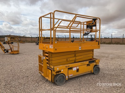 2006 Haulotte Compact12 Electric Scissor Lift