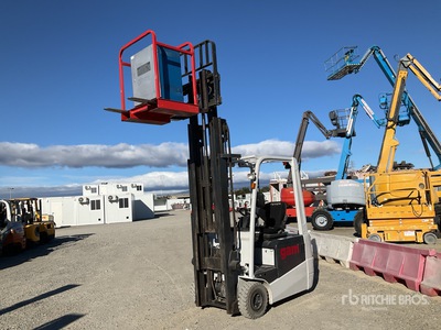2015 UniCarriers A1N1L18Q Electric Forklift