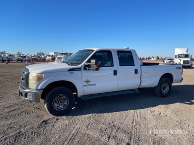 2015 Ford F-250 XL 4x4 Crew Cab Pickup