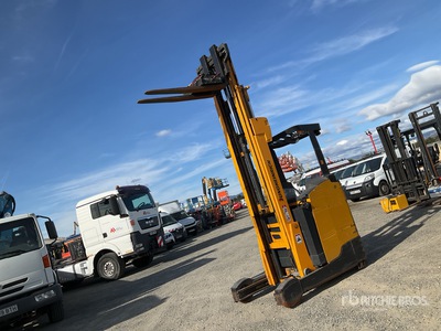 2013 Jungheinrich ETM214 Apilador Eléctrico