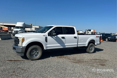 2019 Ford F-250 XL 4x4 Crew Cab Pickup