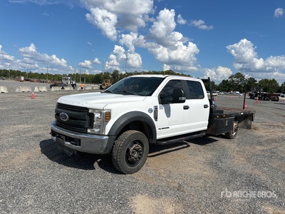 2019 Ford F-550 XL 4x4 Crew Cab Flatbed Truck