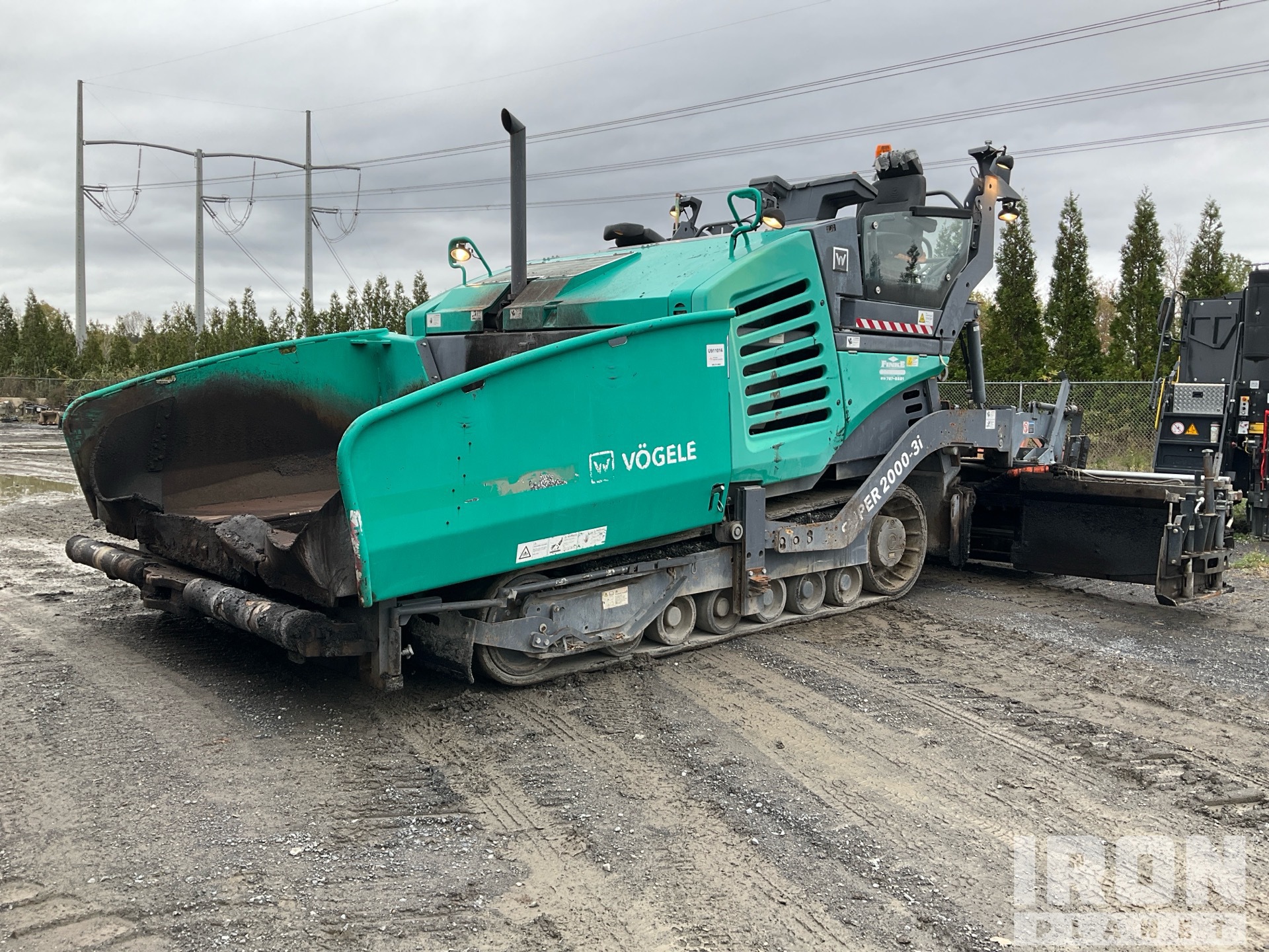 2016 Vogele SUPER 2000-3i Track Asphalt Paver in Selkirk, New York
