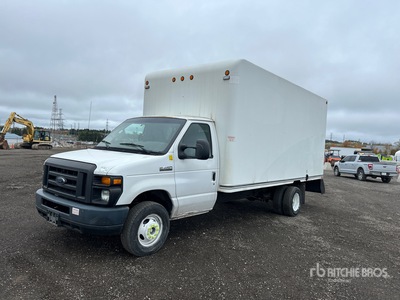 2016 Ford E-450 4x2 Van Truck