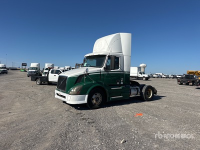 2012 Volvo VNL 4x2 S/A Day Cab Truck Tractor