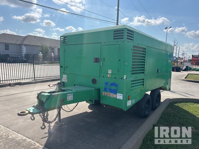 2017 Doosan HP915WCU-T3 915 cfm Mobile ضاغط هوائي