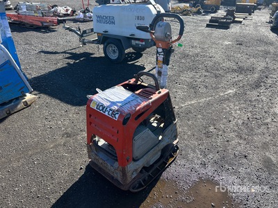 Mikasa Sangyo MVH-408GH Vibratory Plate Compactor
