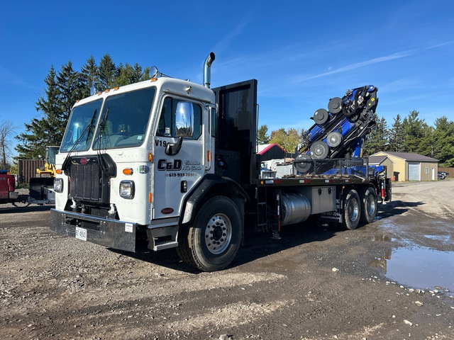PM BIK series 98 2230 lb Knuckle Boom on 2021 Peterbilt 6x4 Flatbed Truck with Crane
