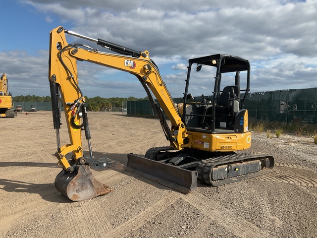 2021 Cat 304E2 CR Mini Excavator 2021 Cat 304E2 CR Mini Excavator