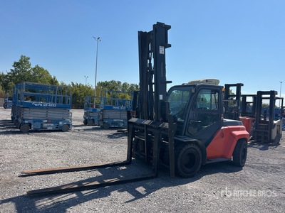 2018 Toyota 8FD70U 13250 lb Pneumatic Tire Forklift (Inoperable)