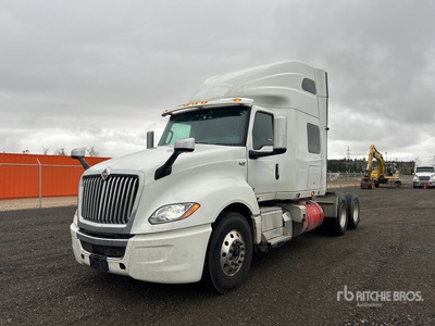 2021 International LT625 6x4 Cabeza Tractora Cabina Dormitorio