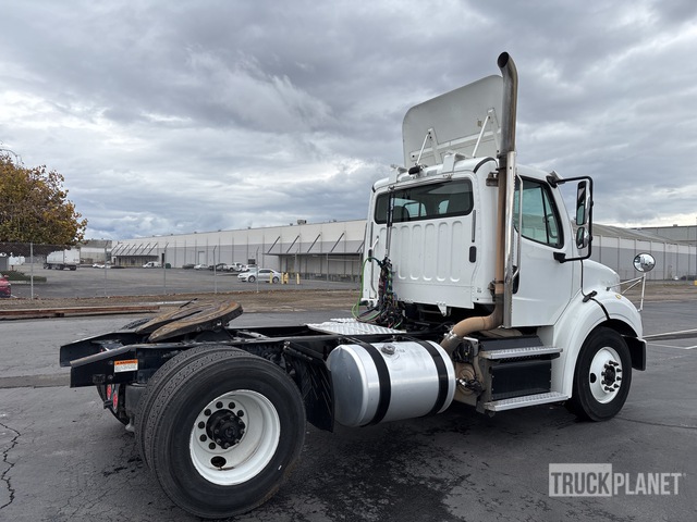 CAMIóN 2016 FREIGHTLINER