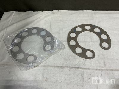 (8) C Crouthamel 412-4637510 Special Shaped Spacers