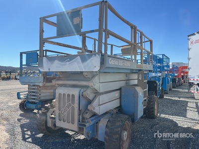 2001 Genie GS-4390 4x4 Dual Fuel Scissor Lift