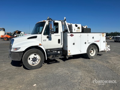 2006 International 4300 4x2 Service Truck