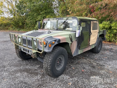 2008 AM General M1097R1 HMMWV 4 Door Soft Top w/Truck Body