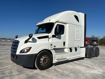 2020 Freightliner Cascadia 126 6x4 Sleeper Truck Tractor