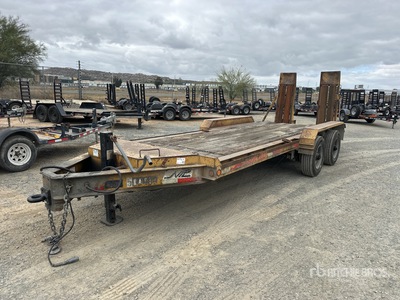 2011 Custom Heavy Haul 19 ft T/A Trailer utilitario