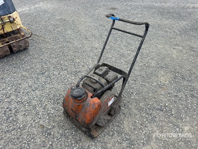 Multiquip MVC-88VGHW Vibratory Plate Compactor