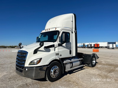 2019 Freightliner Cascadia 116 4x2 S/A Day Cab Truck Tractor