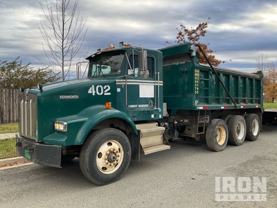 1999 Kenworth T800 8x4 Camion à benne basculante Tri/E