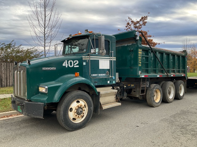 1999 Kenworth T800 8x4 Tri/A Dump Truck