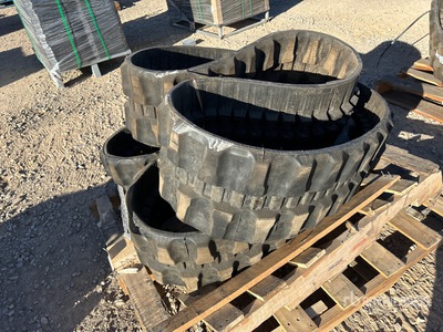 Quantity of (2) 300X52.5X84 Rubber Tracks