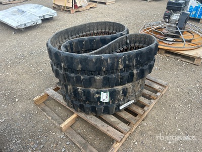 Quantity of (2) 300X52.5X88 Rubber Tracks