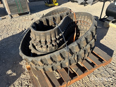 Quantity of (2) T320 X 86 X 52C Rubber Tracks