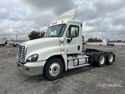 2018 Freightliner Cascadia 125 6x4 T/A Day Cab Truck Tractor