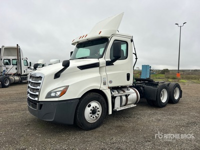 2019 Freightliner Cascadia 126 6x4 Cabeza Tractora Cabina Corta