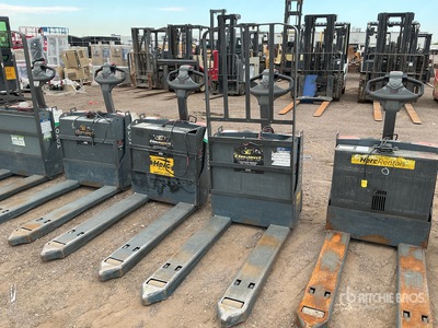 2018 Toyota 8HBW23 4500 lb Electric Pallet Jack