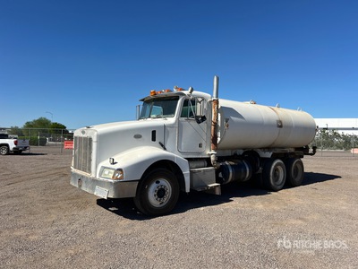 1997 Peterbilt 377 5000 gal 6x4 散水車