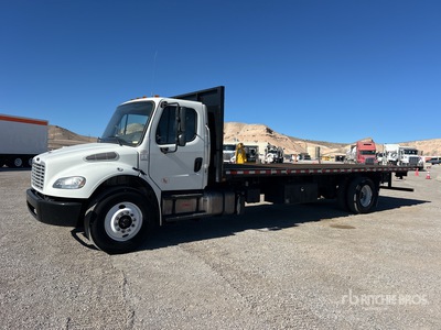 2018 Freightliner M2 106 4x2 平台トラック
