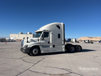 2019 Freightliner Cascadia 125 6x4 T/A Sleeper Truck Tractor