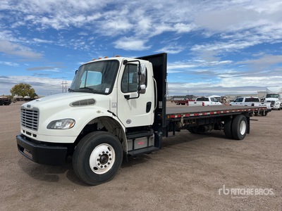2015 Freightliner M2 106 4x2 Platte vrachtwagen