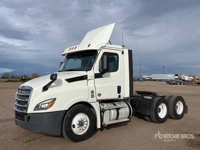 2018 Freightliner Cascadia 126 6x4 T/A Day Cab Truck Tractor