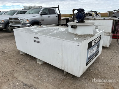 2012 Westeel 2400 L Steel Oil 100 in x 57 in Tank