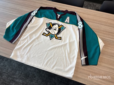 Teemu Selanne Signed Anaheim Ducks Hockey Jersey