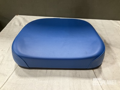(8) Lynn Electronics 82845157 Seat Cushions