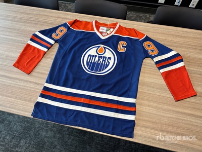Wayne Gretzky Signed Oilers Hockey Jersey