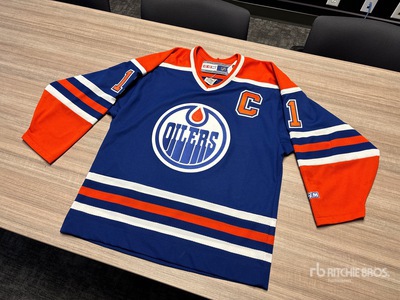 Mark Messier Signed Oilers Hockey Jersey