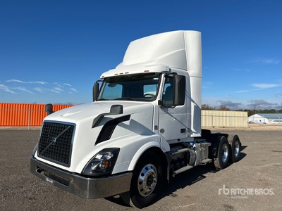 2018 Volvo VNL 6x4 Cabeza Tractora Cabina Corta