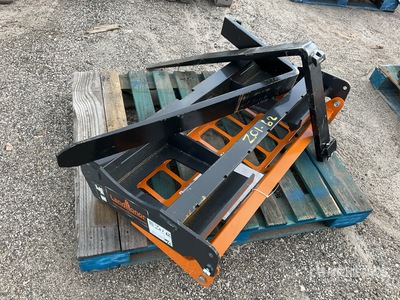 2025 Landhonor PF-11-3500G 42 in Skid Steer Forks (Unused)