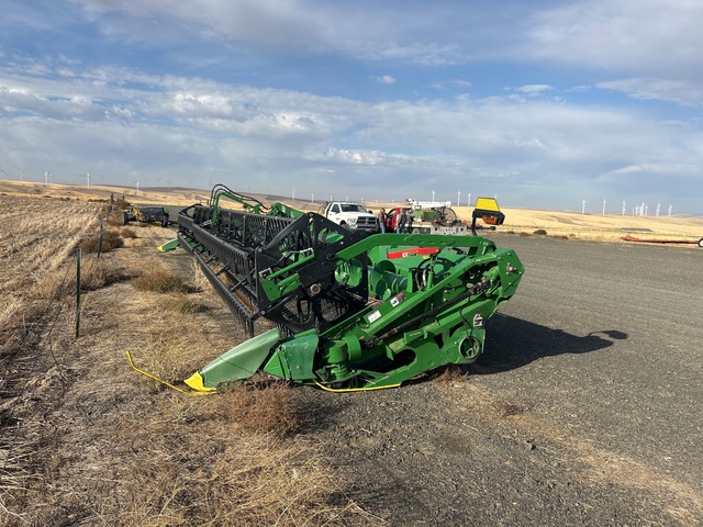 2021 John Deere HD40R 40 ft Draper Combine Header