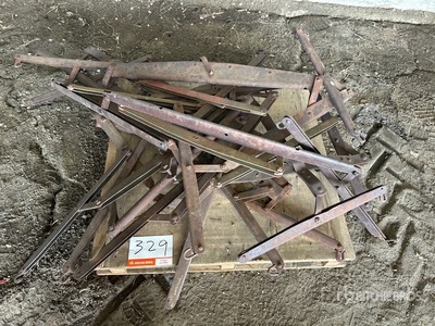 Quantity of Horse Collars, Haines, Double Tree