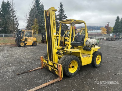 1969 Clark It-40 4000 lb Pneumatic Tire Forklift